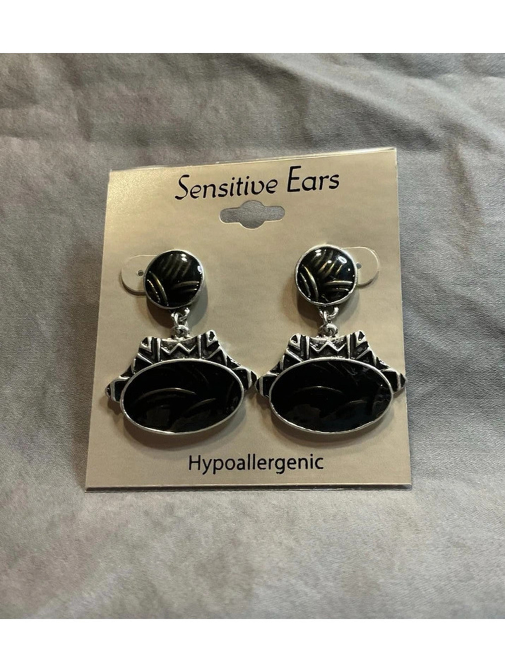 NWT Sensitive Ears Hypoallergenic Silver Tone & Black  Dangle Earrings #1442
